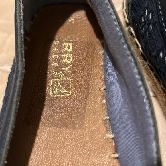 Sperry Top-Sider Navy Blue Eyelet Espadrilles Size 7 - Picture 3 of 8